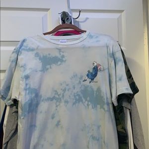 light blue short sleeve tee